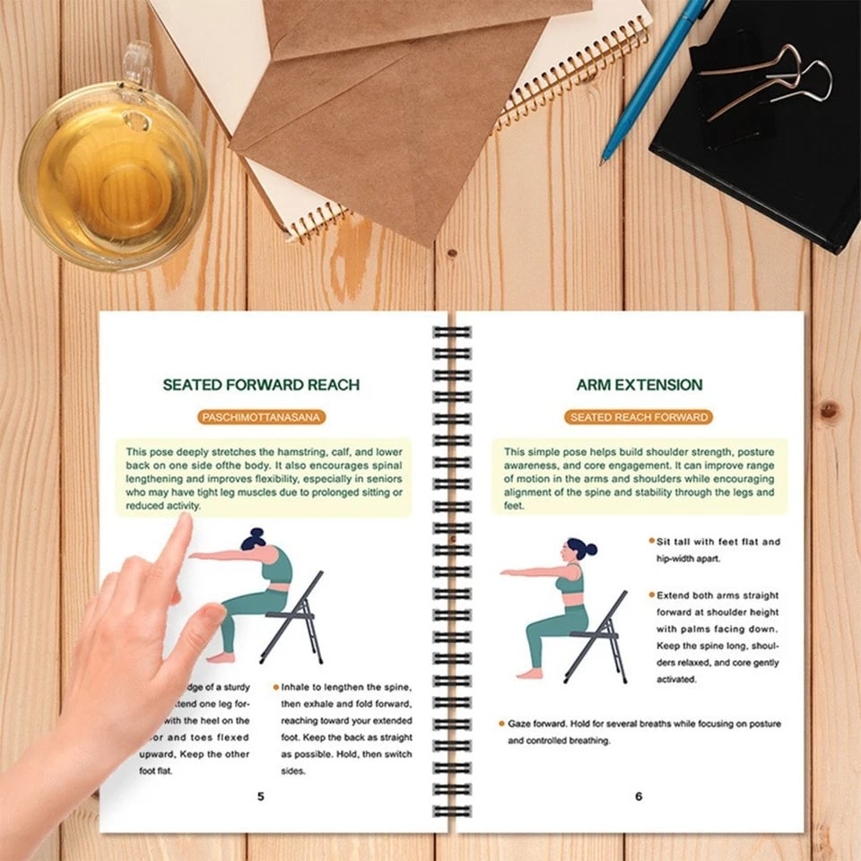 Den komplette guide til stoleyoga for personer over 60: mere end 40 enkle øvelser med let modstand, der hjælper med at genvinde styrke, smidighed og balance samt tabe sig